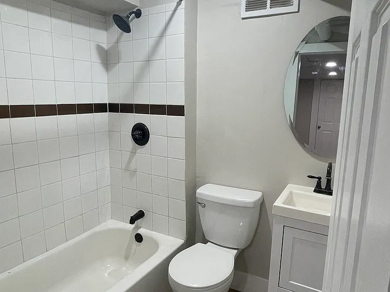 2144 N Vine St #BASEMENT — Photo 8