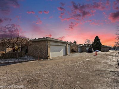 48588 Hudson Bay Ct #116, Utica, MI, 48315