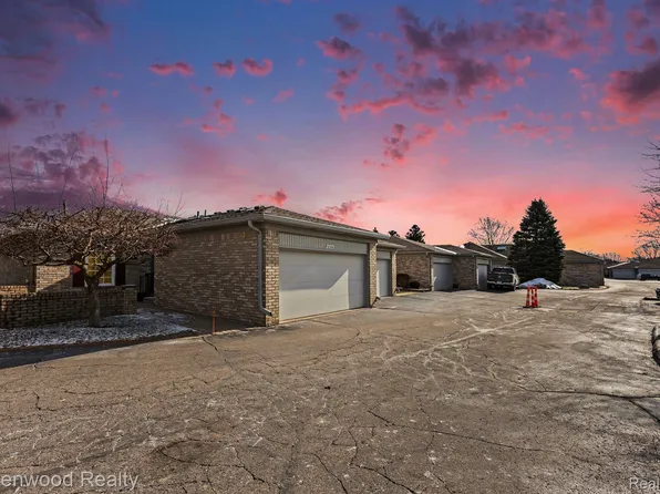 48588 Hudson Bay Ct #116, Utica, MI 48315