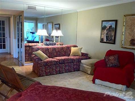 Spacious Living Room with open concept with Dining Room!