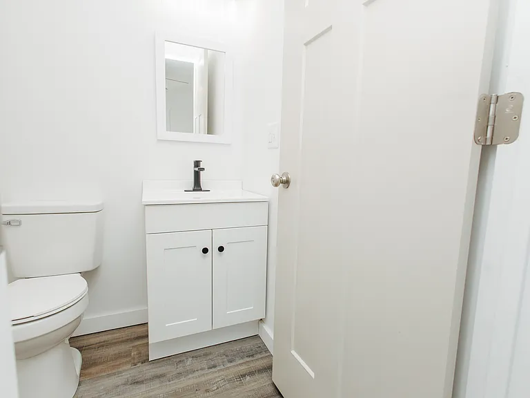 245 Carolina Ave — Photo 8