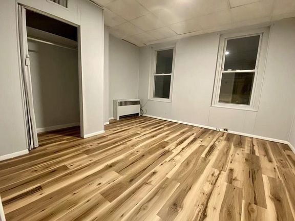 4th image of 7121 Edmund St