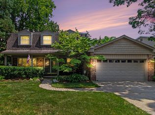 14074 Riverside St, Livonia, MI 48154