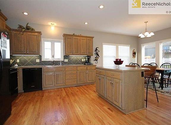 2nd image of 4209 NE Suwannee Dr