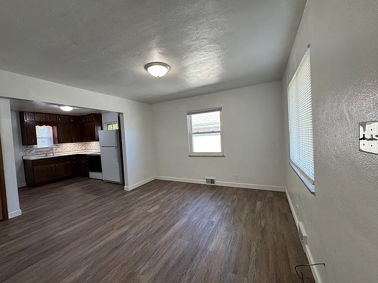 1701 E Southern Ave — Photo 11