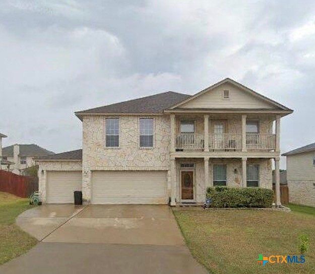 1st image of 215 Lottie Ln
