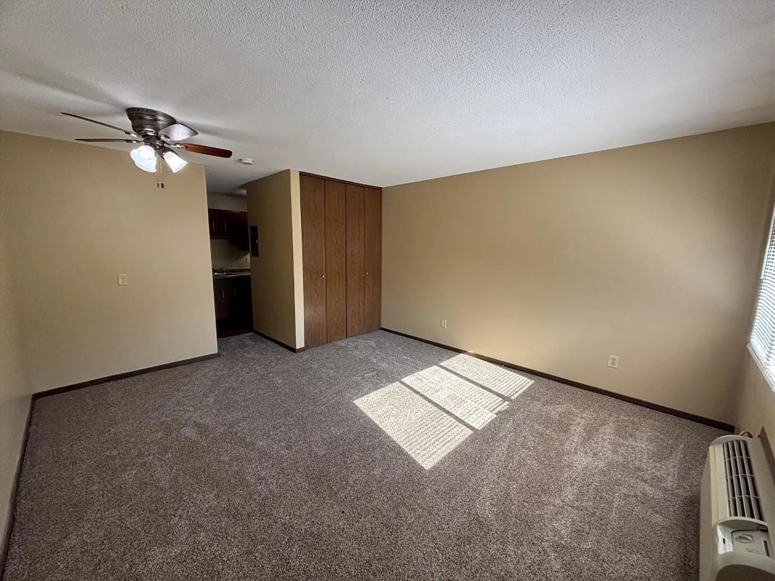 2285 Chaney Rd — Photo 2