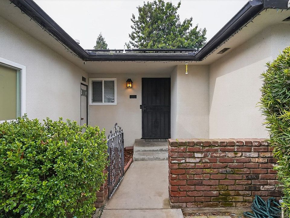 1st image of 4115 N Briarwood Ave