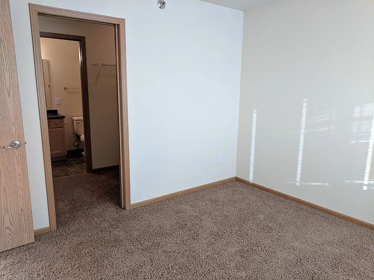 West Lake II Apartments — Photo 90