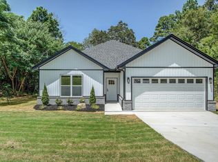 3246 Marion Anderson Rd, Hot Springs National Park, AR 71913