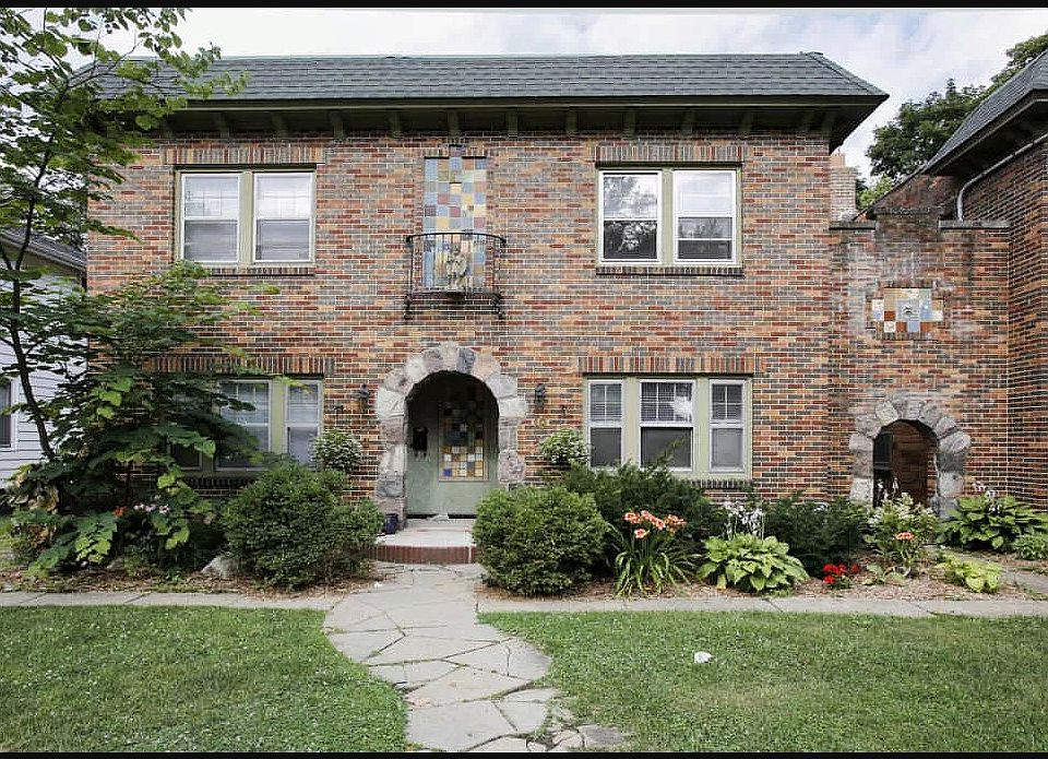 1st image of 14-20 Beckman Ave S #18