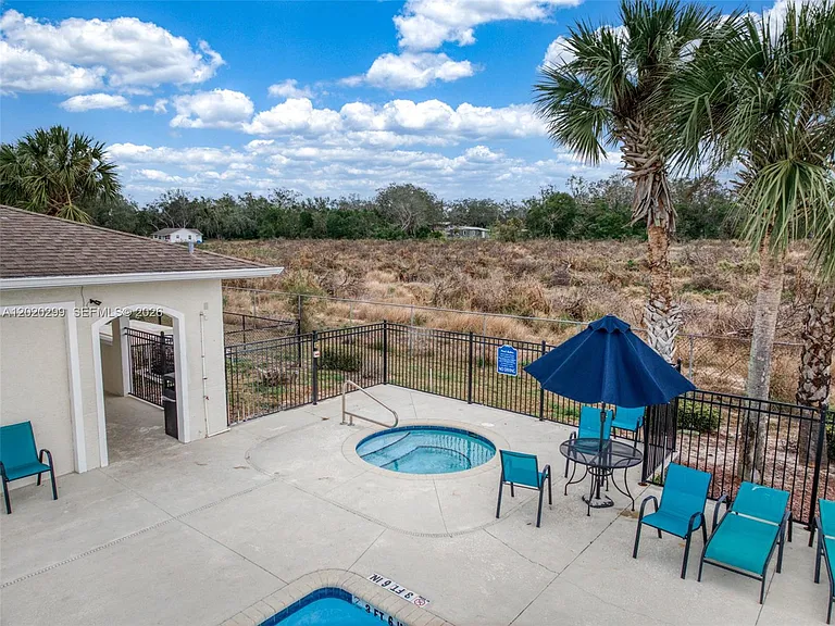 1407 Las Villas Blvd — Photo 6