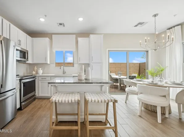 7592 W Darrow Street, Laveen, AZ 85339