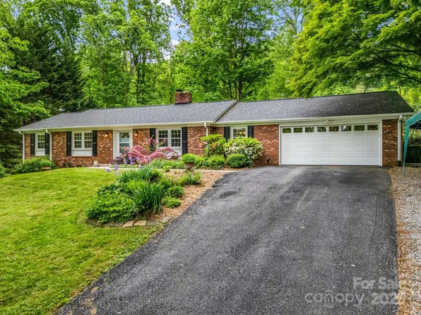 111 Rusty Ln, Hendersonville, NC 28791