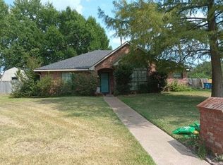 425 Bosque St, Chandler, TX 75758