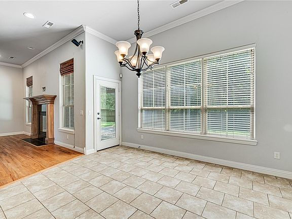 5th image of 3500 W Kirkwood St