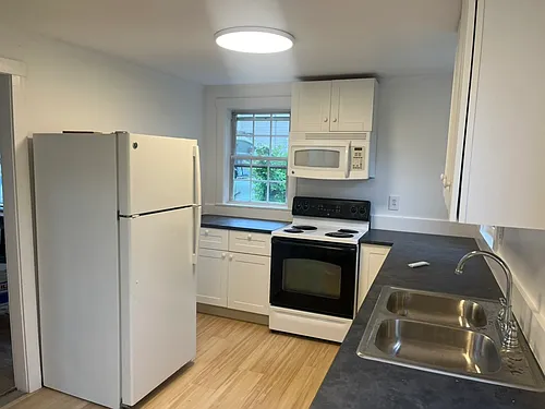 83 A Laurel St Photo 1