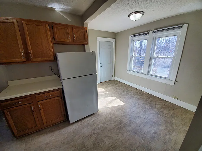 30 E Kirkwood Ave — Photo 5