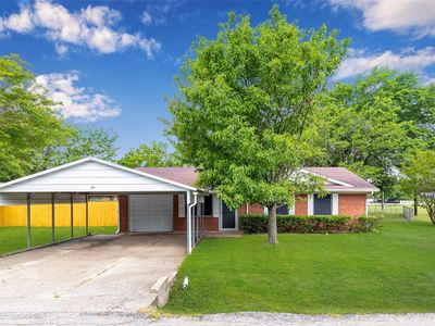 104 S Lackey St, Tom Bean, TX, 75489