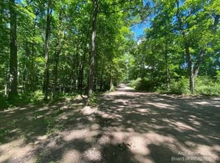 6350 Reinhard Dr, Dexter, MI 48130