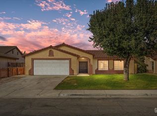922 Joplin Ct, Bakersfield, CA 93307