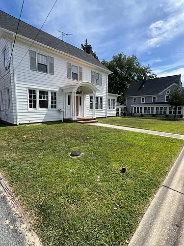321 Union St Photo 1