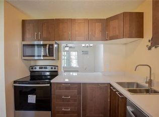 54 Rope Ferry Rd UNIT C51, Waterford, CT 06385