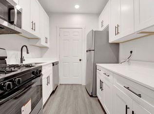 6405 N Wayne Ave #3, Chicago, IL 60626