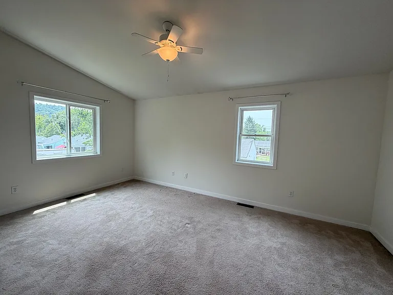 1500 Meridian St — Photo 34