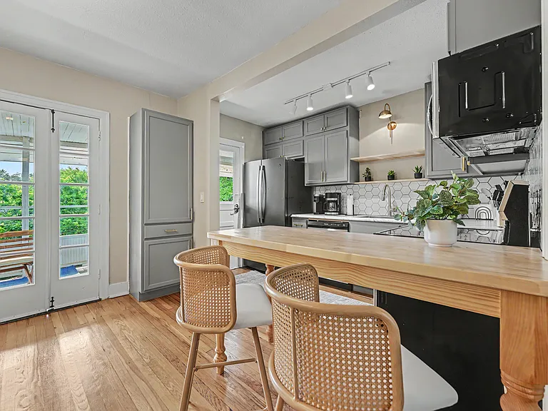2811 Campbell St #3N — Photo 2