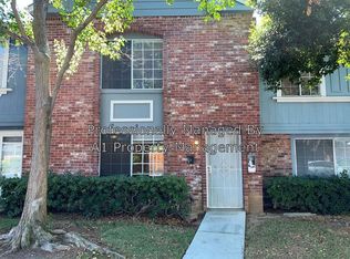 3905 Oak Villa Cir, Carmichael, CA 95608