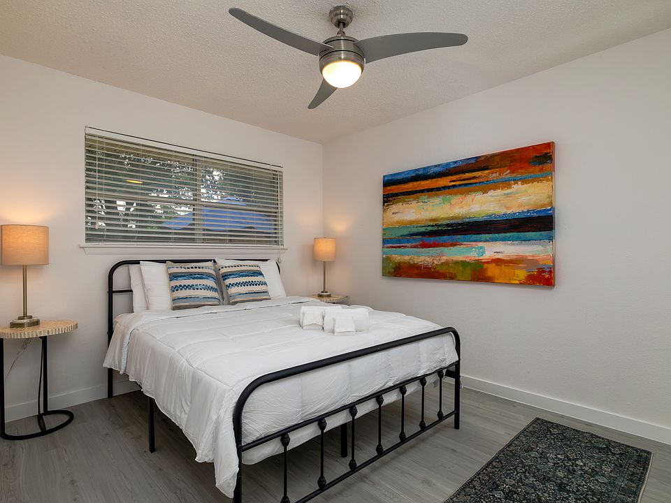 Bedroom #2 with queen sized bed.