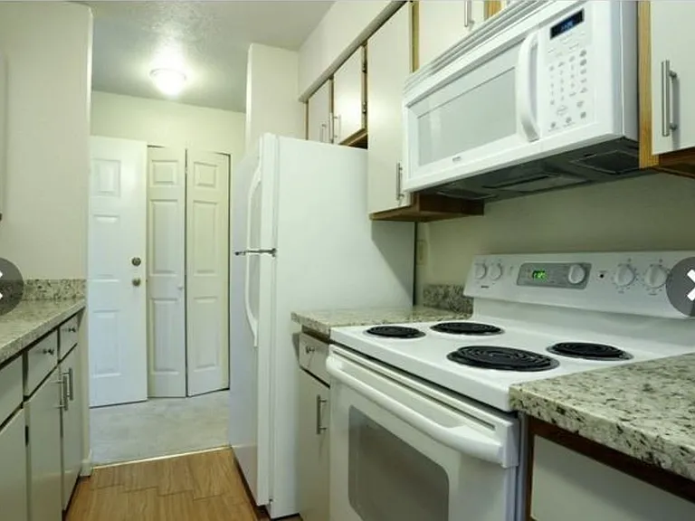 3636 Francis Ave N — Photo 3