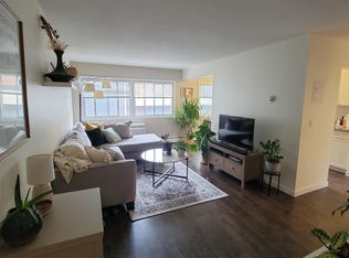 330 Monroe St NE #6, Minneapolis, MN 55413