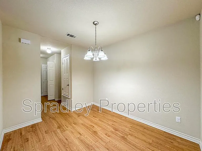 204A Andy Ln — Photo 8