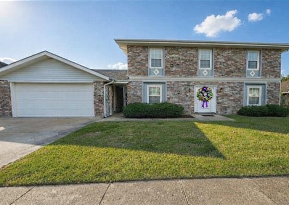 1st image of 4020 Hugo Dr