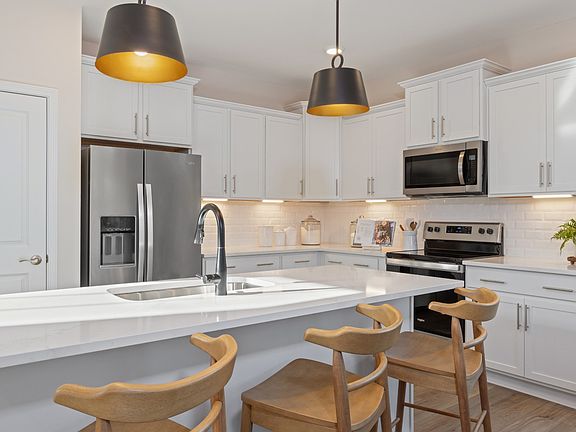 3rd image of 257 Winding Creek Dr