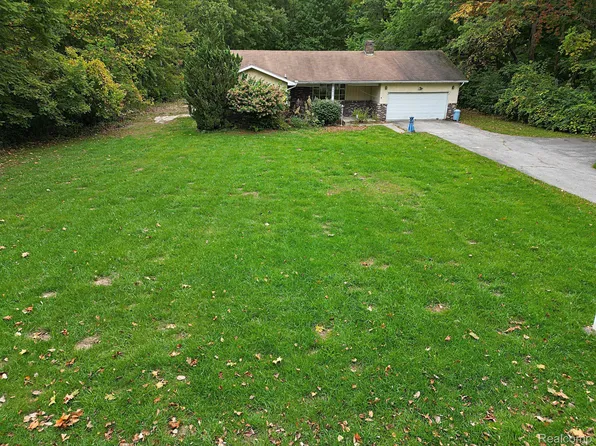 3925 Douglas Rd, Ida, MI 48140
