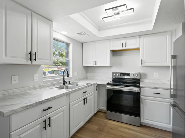 1283 Pierce St APT 1, Clearwater, FL 33756