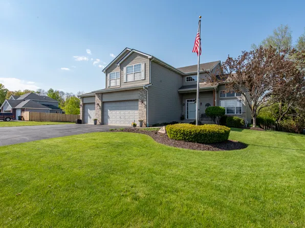 206 Chesapeake Bay, Winthrop Harbor, IL 60096