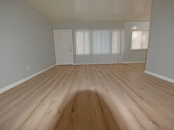 2nd image of 11925 York Ave APT B