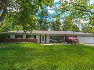 5583 Westwood Ln, Bloomfield Hills, MI 48301