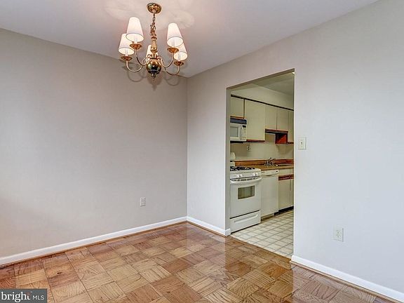 4th image of 4201 Lee Hwy APT 602