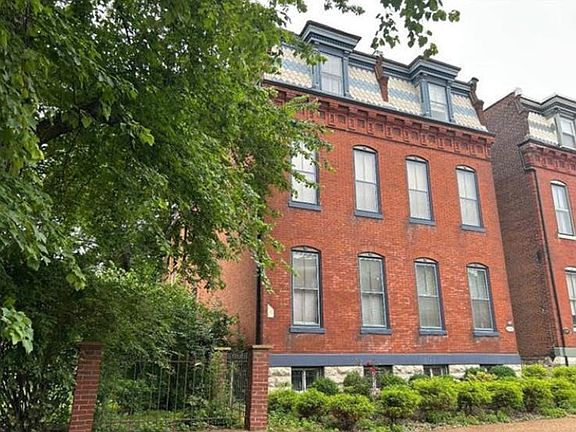 3rd image of 1226 Victor St