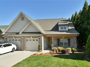 6194 Barrington Oaks Dr, Clemmons, NC 27012