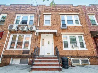 6120 Grand Ave, Maspeth, NY 11378