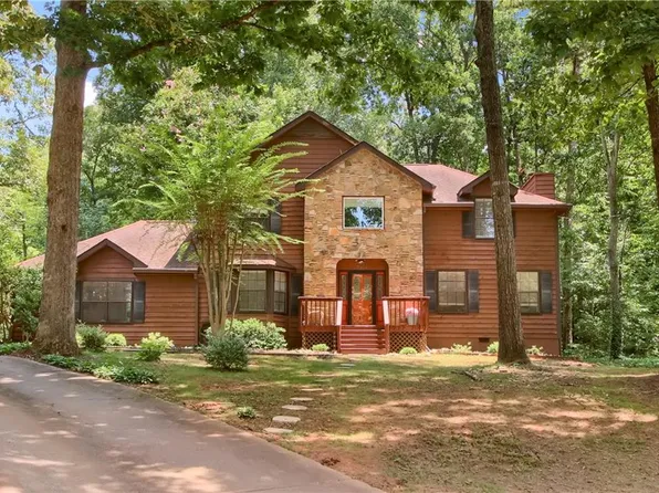 764 Post Road Way, Stone Mountain, GA 30088