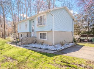 1834 Holly Rd, North Brunswick, NJ 08902