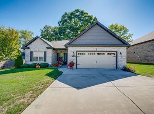 615 Nettle Tree Ct, Johnson City, TN 37604