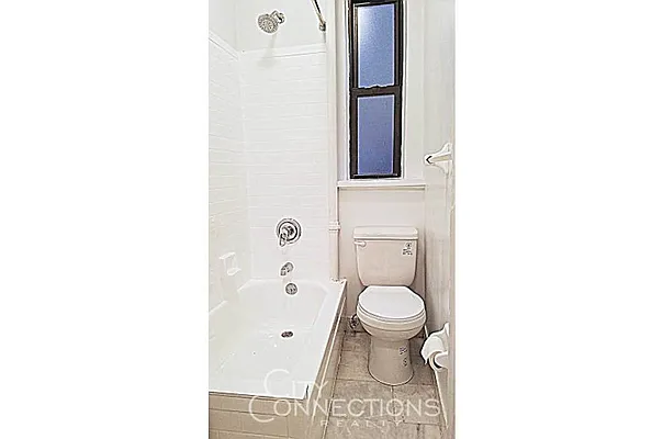 Rented by City Connections Realty | media 15